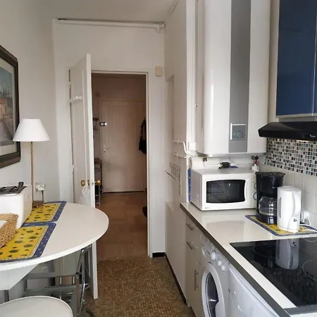 Hyeres, 2 Pieces, 4 Personnes - Fr-1-335-66 Apartamento *